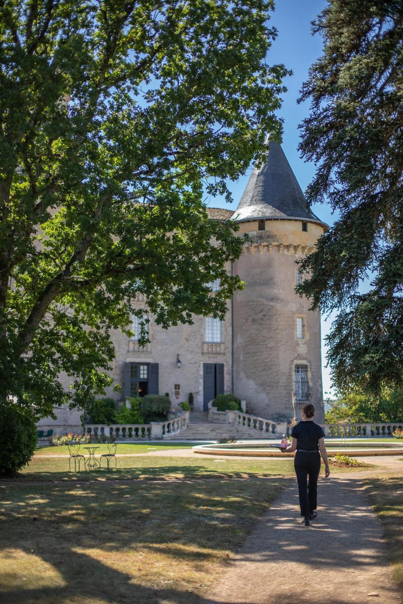Chateau De Меркюе Экстерьер фото