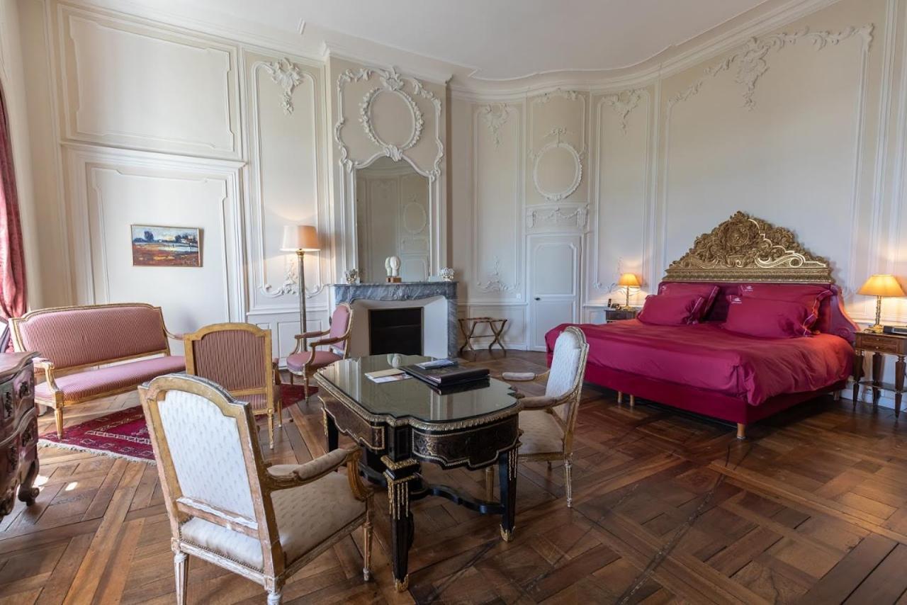 Chateau De Меркюе Экстерьер фото